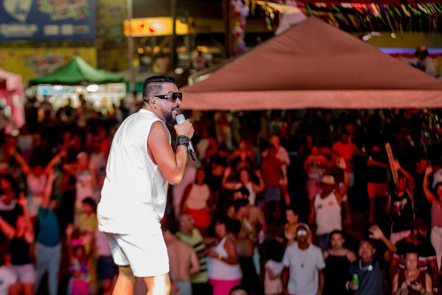 67bf0d8308e8b_cabralia-folia-atrai-milhares-de-turistas-e-impulsiona-o-comercio-local-confira-gb-2519-cae27.jpg